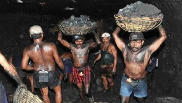 సింగరేణి కార్మికులకు భారీ శుభవార్త.. బోనస్ ప్రకటించిన కేంద్రం.. ఒక్కొక్కరికి ఎంతంటే..? 