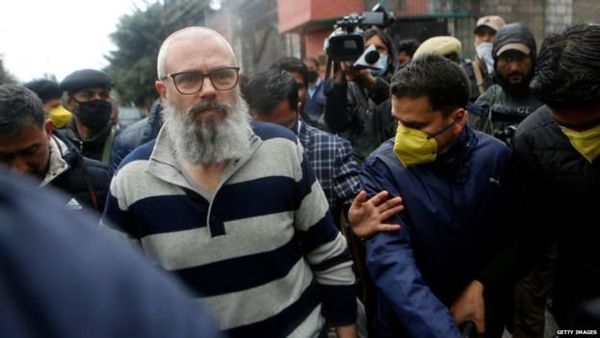 కశ్మీర్‌: 'కొన ఊపిరితో ప్రజాస్వామ్యం... స్తంభించిన రాజకీయ ప్రక్రియ' : విశ్లేషణ