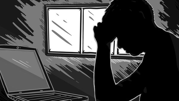 రెడ్ మెర్క్యురీ: పాత టీవీలు, రేడియోలకు లక్షలు ఇస్తామంటున్నారు... ఏమిటీ బేరం