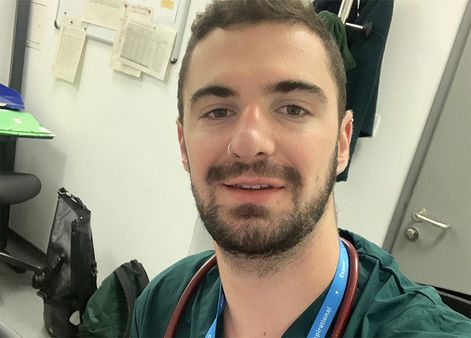 కరోనావైరస్: టిక్‌టాక్ వీడియోలకు, కోవిడ్ వ్యాక్సీన్‌కు ఏమిటి సంబంధం?