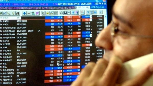 సెన్సెక్స్‌ జోరుకు, ఆర్ధిక వ్యవస్థ బేజారుకు కారణాలు ఏంటి? స్టాక్‌ మార్కెట్‌లో బుల్‌ రన్‌ ఎన్నాళ్లు కొనసాగుతుంది?