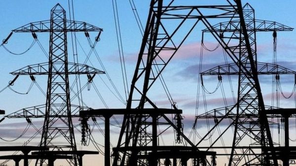 ఇన్సూరెన్స్ చేస్తారు... తర్వాత బీమా డబ్బు కోసం చంపేస్తారు - ప్రెస్ రివ్యూ