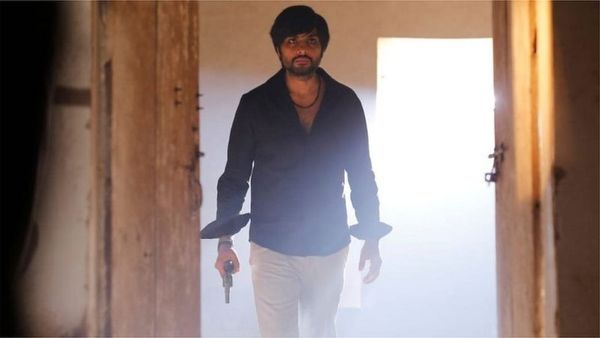 దావూద్‌ ఇబ్రహీం వెంట బాలీవుడ్ ఎందుకు పరుగులు పెడుతోంది