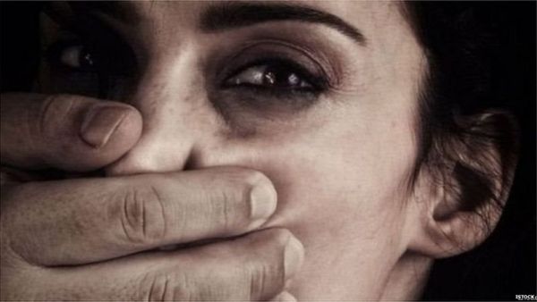 మధ్యప్రదేశ్: ఆదివాసీ బాలిక, యువకుడిని కట్టేసి ఊరేగించారు.. అసలేం జరిగింది