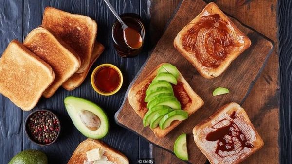 రన్‌వేపై విమానంలో విందు: ఒక్క భోజనం 40 వేల రూపాయలు..