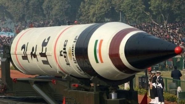 అణ్వాయుధాలు: చైనా, పాకిస్తాన్‌ల దగ్గర పెరుగుతున్న అణు వార్‌హెడ్‌లు... భారత్ వెనుకబడిపోతోందా?