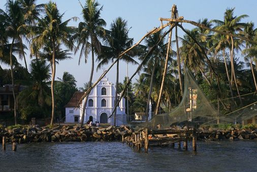 'లవ్ జిహాద్ లాగే నార్కోటిక్ జిహాద్' అంటూ కేరళ బిషప్ చేసిన వ్యాఖ్యలపై వివాదం