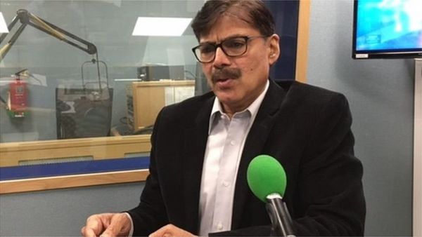 వీరప్పన్: అటవీ అధికారి తలతో ఫుట్‌బాల్ ఆడడం వంటి అనేక దారుణాలు చేసిన గంధపు చెక్కల స్మగ్లర్‌ను 20 నిమిషాల్లో ఎలా చంపారంటే...