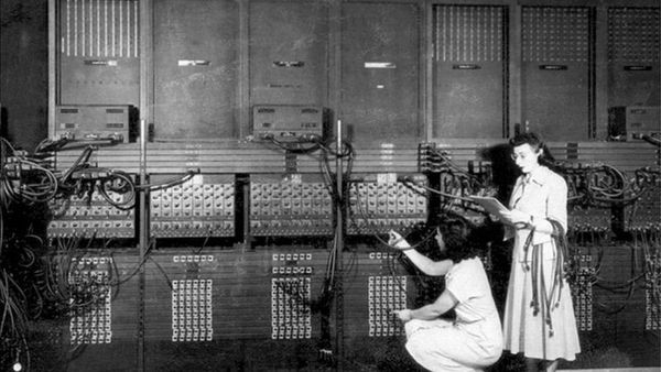 క్వాంటం కంప్యూటర్: ఈ టెక్నాలజీలో అమెరికా సహా అనేక ప్రపంచ దేశాలతో ఇండియా ఎందుకు పోటీ పడుతోంది?