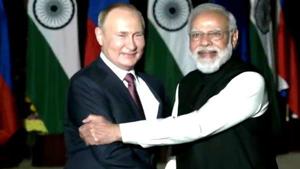 హైదరాబాద్ హౌస్‌లో రష్యా అధ్యక్షుడు పుతిన్‌, భారత ప్రధాని మోదీ భేటీ