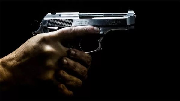 బాలీవుడ్ నటి సన్నీ లియోనీకి మధ్యప్రదేశ్ హోమంత్రి వార్నింగ్: ప్రెస్ రివ్యూ