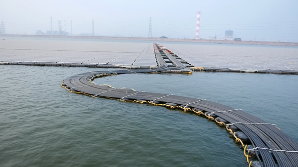 రామగుండం ఫ్లోంటింగ్ సోలార్ ప్లాంట్: నీటిపై తేలే అతి పెద్ద విద్యుదుత్పత్తి కేంద్రం ఎలా పని చేస్తుంది