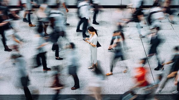 మీ సెల్‌ఫోన్ పోయిందా.. అయితే, వెంటనే ఈ 5 పనులు చేయండి