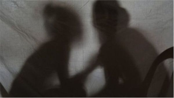 రివెంజ్ పోర్న్ అంటే ఏమిటి? రక్షణ కోసం ప్రత్యేక చట్టాలున్నాయా