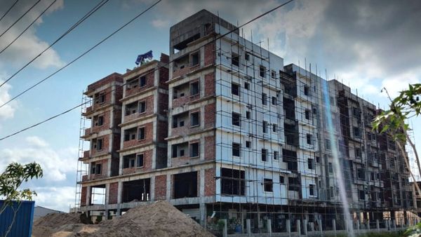 విజయవాడ మున్సిపల్ కార్పొరేషన్: చట్ట విరుద్దంగా బిల్డర్లకు అనుమతులిస్తున్నారా?