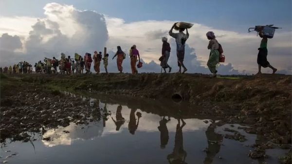 వలసపోయే ప్రజల ప్రాణాలు తీసే అత్యంత ప్రమాదకర మార్గాలు ఇవే...