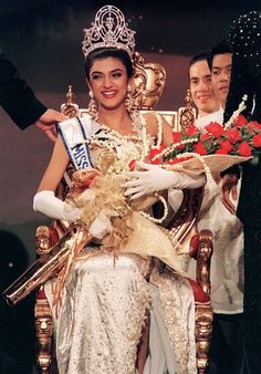 Sushmita Sen - Lalit Modi: అప్పుడు సింగర్ సునీత, ఇప్పుడు సుష్మితా సేన్... ‘డబ్బు కోసం మగవాళ్లను వలలో’ వేసుకుంటున్నారా?