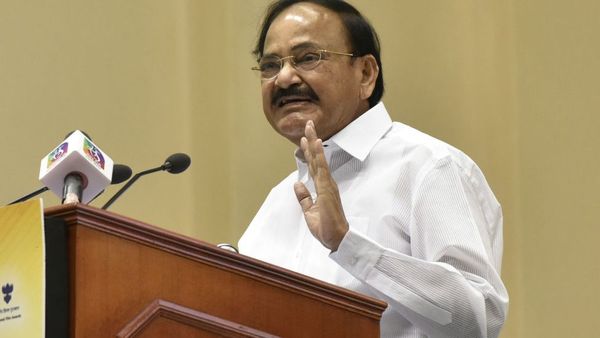 వెంకయ్య నాయుడు ఉప రాష్ట్రపతి పదవికి ఎందుకు ఒప్పుకొన్నారు? ఇప్పుడు ఏం చేస్తారు?