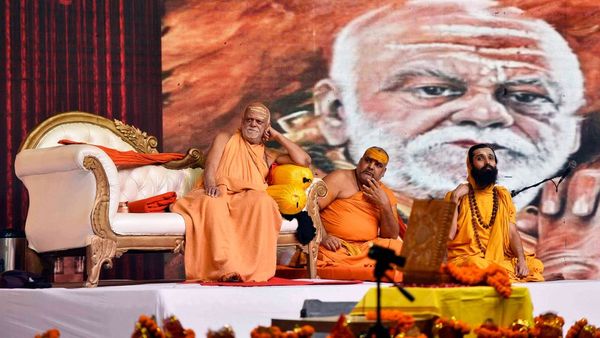 ఇండియా హిందూ దేశంగా మారుతోందా