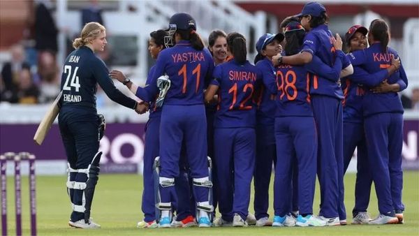 Cricket-Mankading: భారత జట్టు ఇంగ్లాండ్‌ను ఓడించిన ఈ అవుట్‌ నిర్ణయం క్రికెట్ ప్రపంచాన్ని ఎందుకు రెండుగా చీల్చింది?