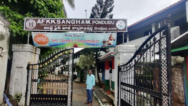 మహాత్మా గాంధీకి పొందూరు ఖాదీ వస్త్రాలకు ఉన్న అనుబంధం ఎలాంటిది