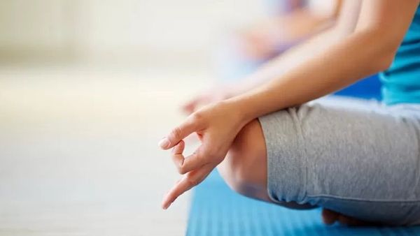 మంత్రం అంటే ఏంటి? మంత్రాలతో ధ్యానం చేస్తే మెదడుకు మేలు జరుగుతుందా? సైన్స్ ఏం చెబుతోంది?