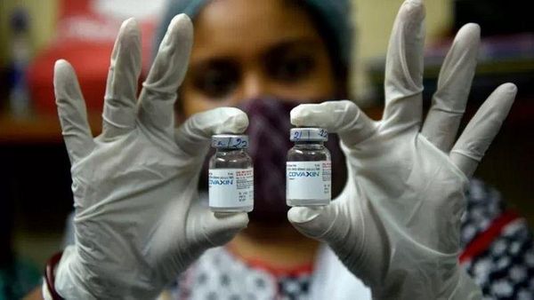 కోవిడ్-19 బీఎఫ్7: ఆక్సిజన్ సిలిండర్, మందులు కొని ఇంట్లో పెట్టుకోవాలా?