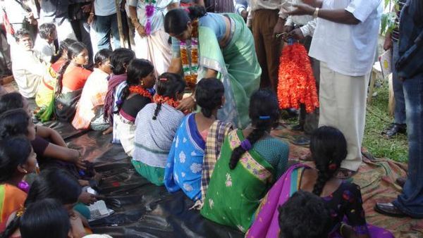 వాకపల్లి అత్యాచారాలు:సత్వర న్యాయం జరగాల్సిన చోట 15 ఏళ్లుగా విచారణ, బాధితులు ఏమంటున్నారు?