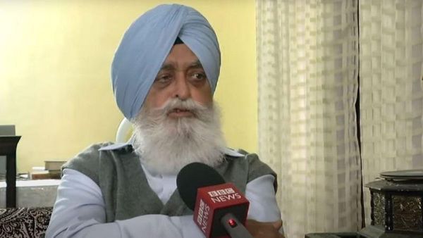 పంజాబ్: పోలీస్ స్టేషన్‌ను వదిలివెళ్లిన అమృత్‌పాల్ సింగ్, అతని అనుచరులు