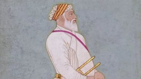 వారణాసి: నాగ సాధువులు ఔరంగజేబు సైన్యంతో పోరాడినప్పుడు ఏం జరిగింది?