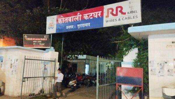 ఇంట్లో నమాజ్ చేసినప్పుడు పోలీసులు ఎందుకు చర్యలు తీసుకున్నారు? - గ్రౌండ్ రిపోర్ట్﻿