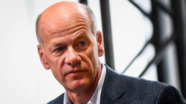 సిలికాన్ వ్యాలీ బ్యాంక్: రూ.17 లక్షల కోట్ల ఆస్తులున్న బ్యాంకు ఎలా మూతపడింది?