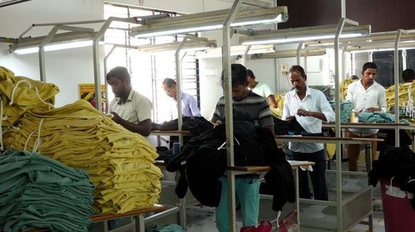 తమిళనాడు: ఉత్తరాది కార్మికులపై దాడుల్లో నిజమెంత? కొన్ని మీడియా సంస్థలపై కేసులు ఎందుకు పెట్టారు?