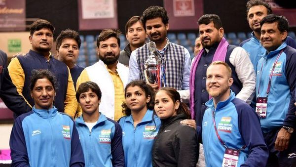 లైంగిక వేధింపుల గురించి మహిళా క్రీడాకారులు ఎందుకు మాట్లాడలేకపోతున్నారు?