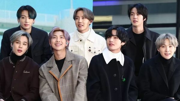 BTS: ఆడుతూ, పాడుతూ ఏడాదికి రూ. 800 కోట్లు సంపాదించే ఈ యువకులు రెండేళ్లు ఆర్మీలో చేరుతున్నారు, ఎందుకు?