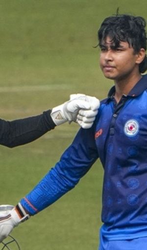 U-19 વર્લ્ડ કપ: 14 વર્ષના વૈભવ સૂર્યવંશીએ રચ્યો ઈતિહાસ, આવું કરનાર પ્રથમ ભારતીય બન્યો