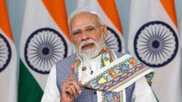 PM મોદીનું 'મન કી બાત'માં સંબોધન, તહેવારમાં સ્વદેશી વસ્તુ ખરીદવાની કરી અપીલ