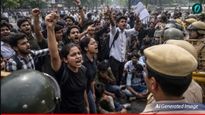 NEET UG 2026 Paper Leak થી દેશભરમાં બબાલ! NTA એ પરીક્ષા રદ્દ કરી, દિલ્હીમાં રસ્તા પર ઉતર્યા વિદ્યાર્થીઓ