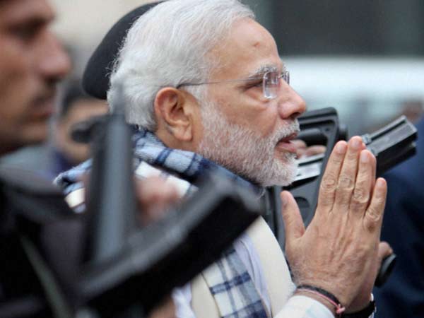 narendra-modi-suchitra-sen narendra-modi-suchitra-sen