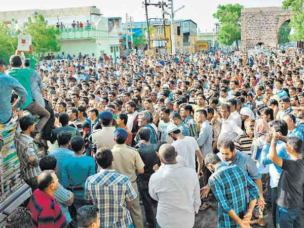 bhuj-facebook-muslims