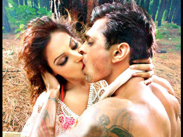 alone-bipasha-karan-1
