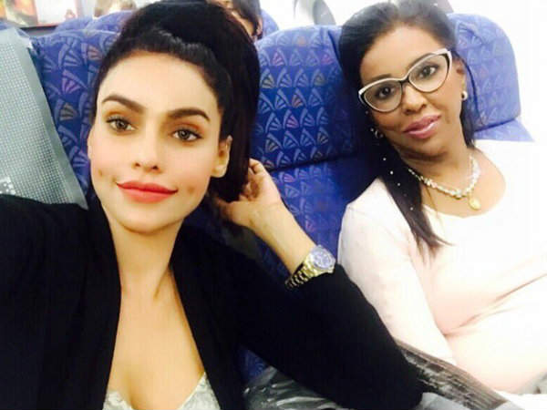gizele thakral gizele thakral