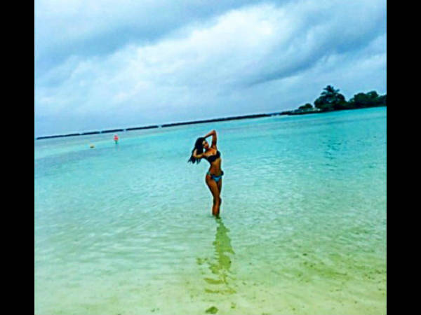 gizele thakral gizele thakral