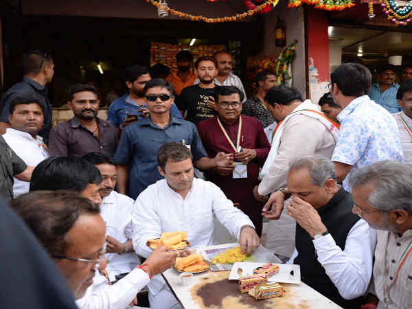 rahul gandhi in surat rahul gandhi in surat