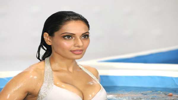 bipasha basu bipasha basu