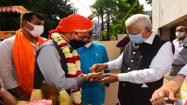 Mansukh Mandviya