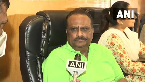 Sameers father Sameers father