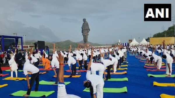 Mansukh Mandaviya Mansukh Mandaviya