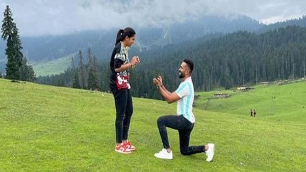 VEDA KRUSHNAMURTHI VEDA KRUSHNAMURTHI