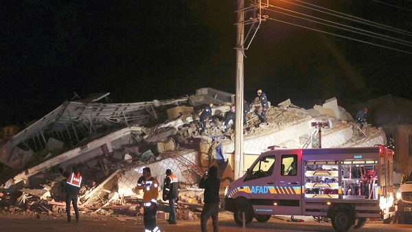 EARTHQUAKE EARTHQUAKE